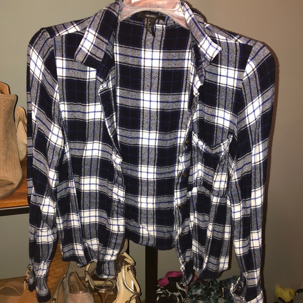 Black blue and white flannel forever 21 size small